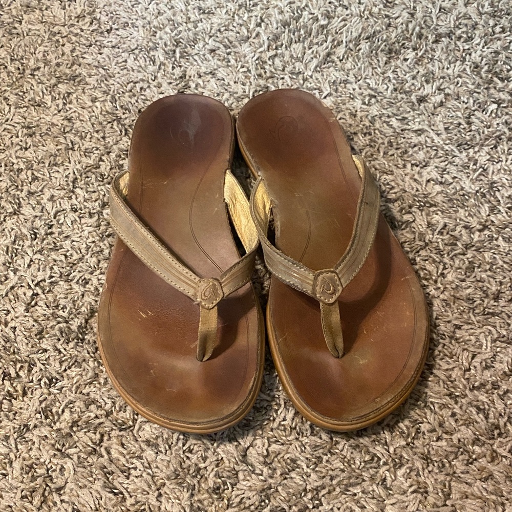 Olukai leather sandals